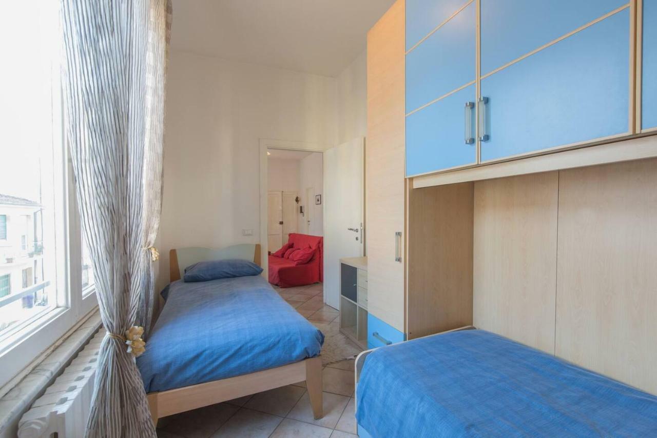 Altido Apt For 8 With Huge Terrace In Old Town Of Viareggio Zewnętrze zdjęcie