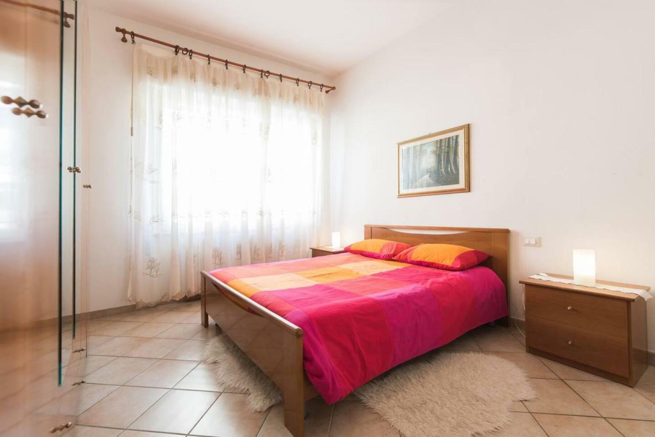 Altido Apt For 8 With Huge Terrace In Old Town Of Viareggio Zewnętrze zdjęcie